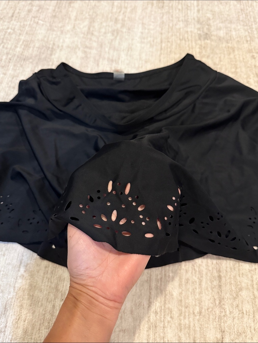 Black Women's swim skirt size medium - Picture 4 of 6